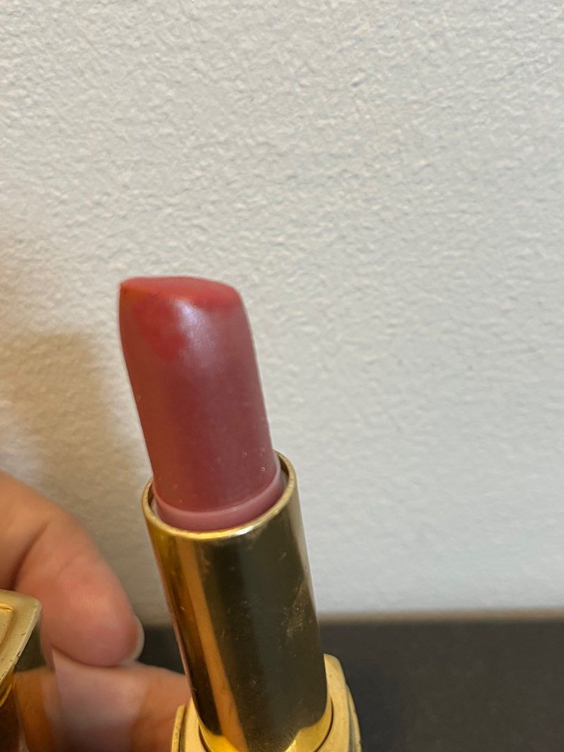 estee lauder berry lipstick