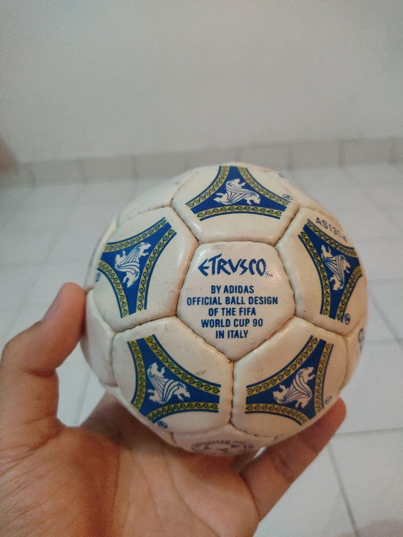 Etrusco ball store