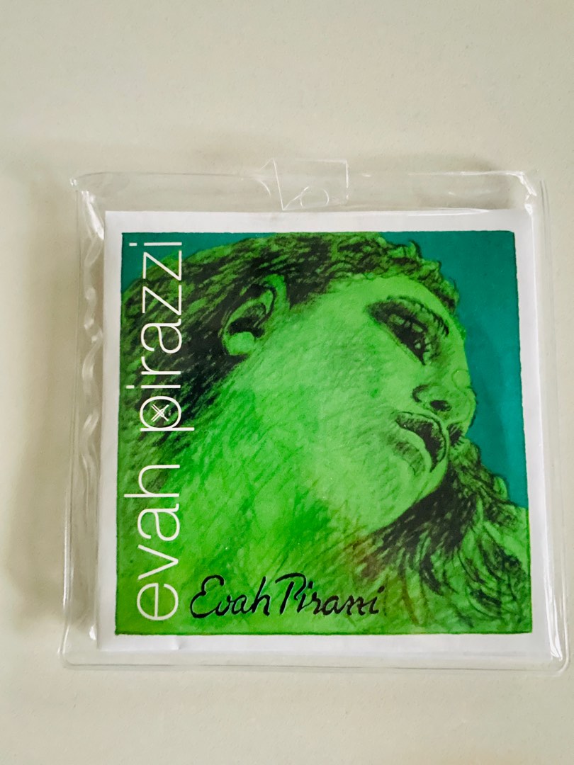 Evah Pirazzi 4/4 Violin String Full Set 小提琴弦線, 興趣及遊戲, 音樂、樂器 & 配件, 樂器配件 Carousell