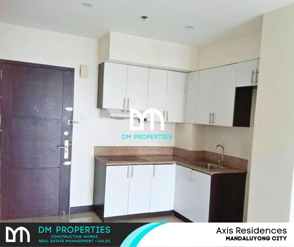 STUDIO CONDO UNIT FOR RENT IN MALABANIAS ANGELES CITY PAMPANGA Condo ... - Penthouse Unit With City View