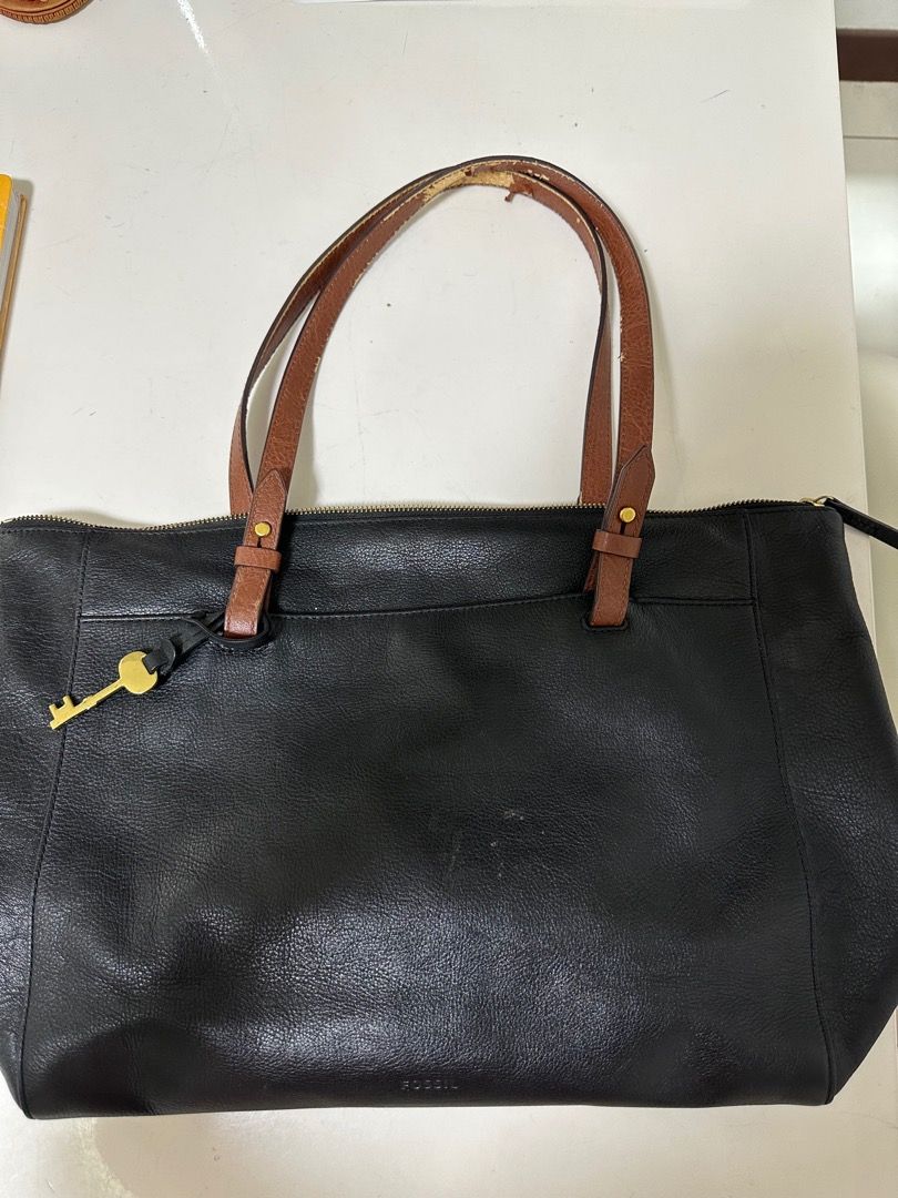 Fossil Sydney Tote Bag, Women's Fashion, Bags & Wallets, Tote Bags on  Carousell