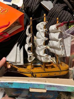 FREE Collectable Wood Ship