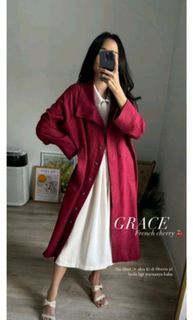 Maven Grace coat french cherry baru 1x pakai di mall, jadi dijual  krn ga kepake2. Harga pas 475blm ongkir ya.. 10.10 sale jadi 375k, blm ongkir, no tawar
