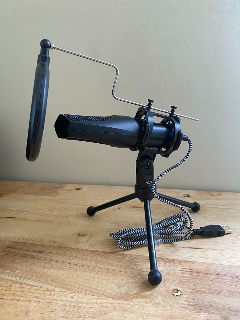 Trust gaming gxt 232 deals mantis streaming pc gaming microphone