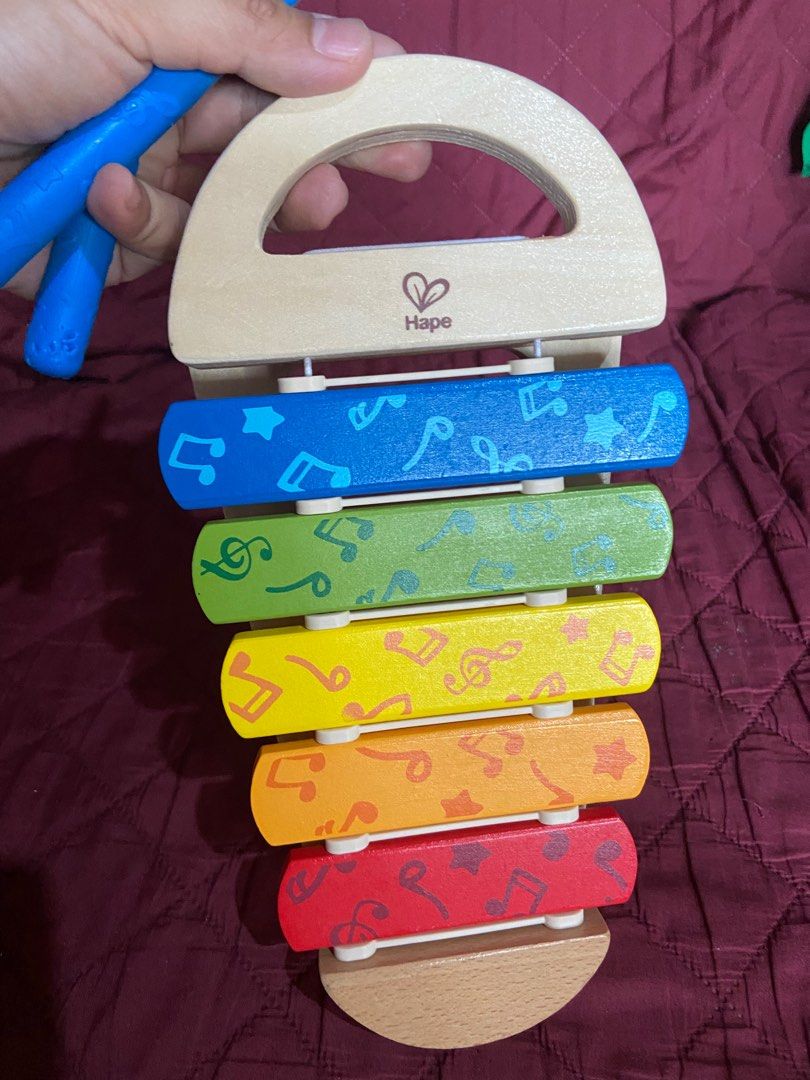 Hape Wooden Xylophone (Category: Educational & Learning Toys) located in Rizal. Submitted by katcascloset (Listing ID 1251905958, Image 2). Description: See flaw on pic.