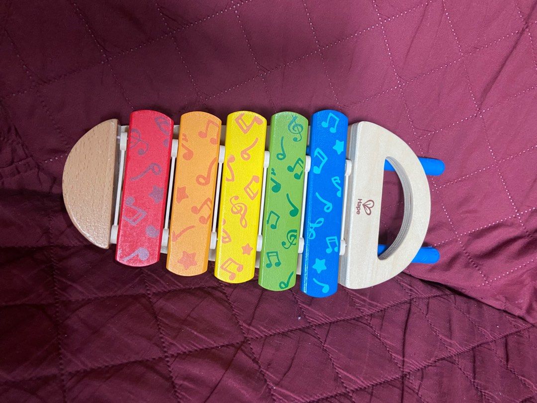 Hape Wooden Xylophone (Category: Educational & Learning Toys) located in Rizal. Submitted by katcascloset (Listing ID 1251905958, Image 1). Description: See flaw on pic.