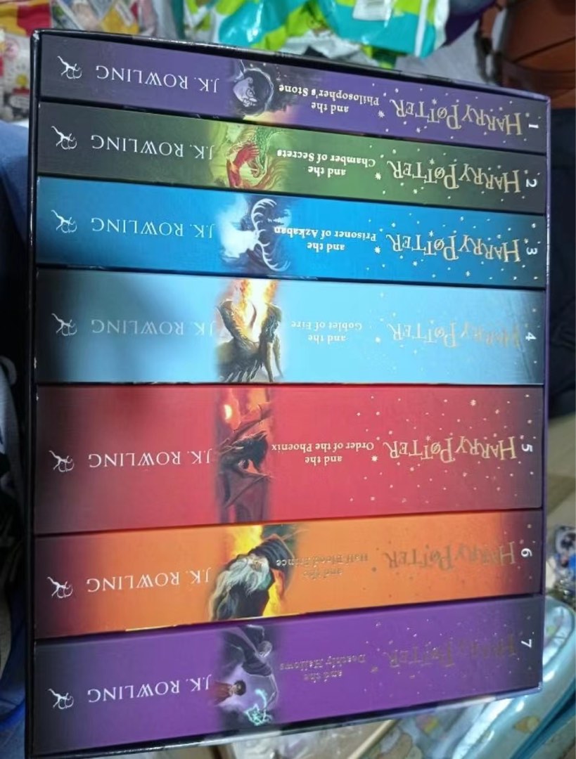 Harry Potter 7冊英文, 興趣及遊戲, 書本& 文具, 小說& 故事書- Carousell