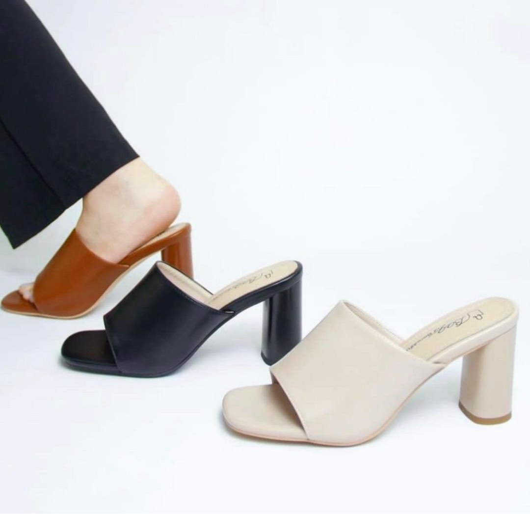 Heels in pink nude BOB Women s Fashion Footwear Heels on