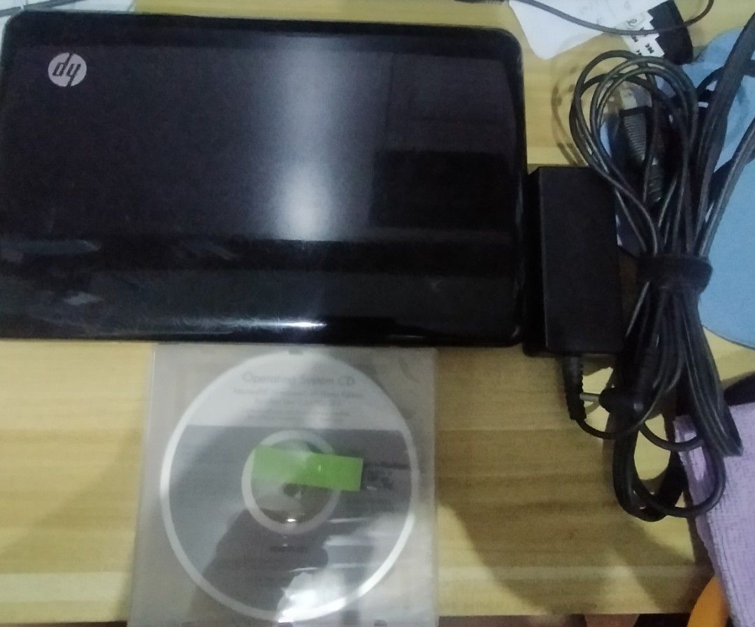 HP Mini 1001TU (Category: Laptops & Notebooks) located in Noveleta. Submitted by simplegirl3 (Listing ID 1251910896, Image 2). Description: Price: 1,900 Netbook is well-used. Has keyboard marking on screen but doesn't affect usage. No issues. Perfect working condition. Speaker and earphone port in great condition. Bluetooth and WIFI both connecting. Battery can still hold a charge but unsure for how long. RFS: not using it anymore Inclusions: HP 