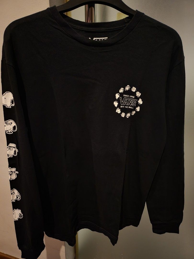 Kaos lengan panjang ori vans peanut warna hitam size M