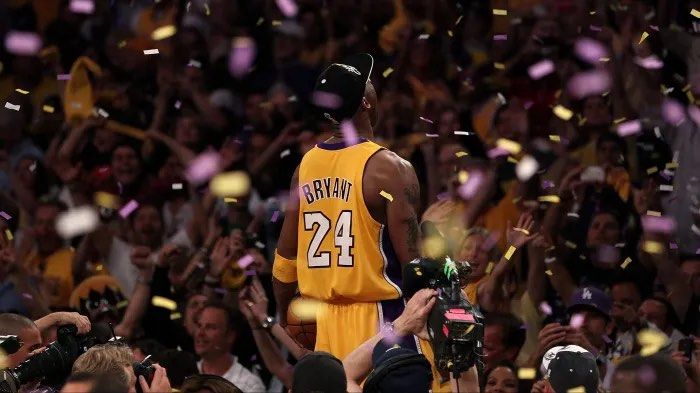 Kobe bryant jersey discount size large