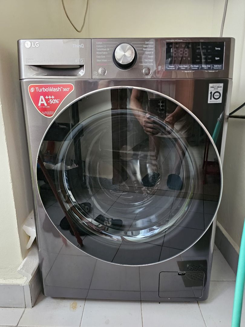 Lg front load washing machine 10.5kg capacity, TV & Home Appliances