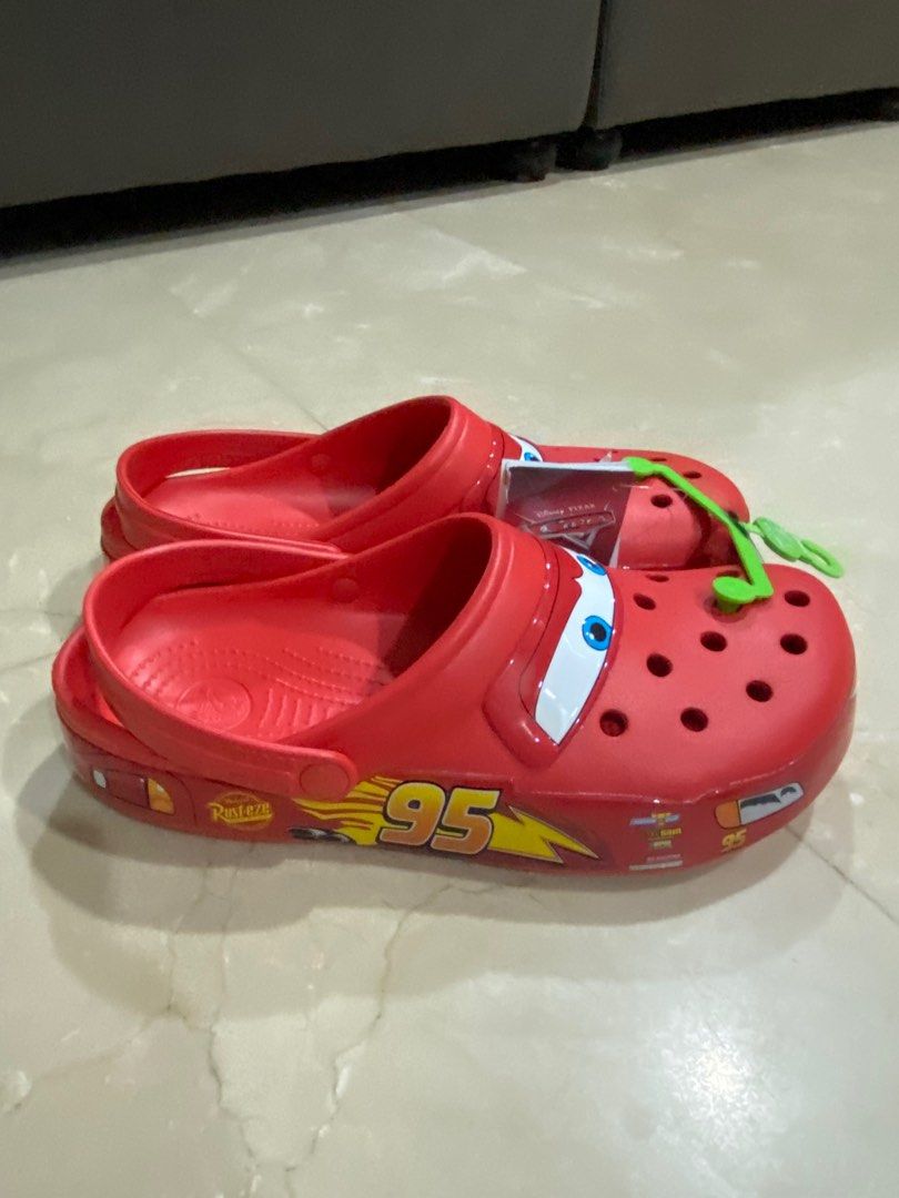 Lightning Mcqueen Crocs, Men's Fashion, Footwear, Flipflops and Slides