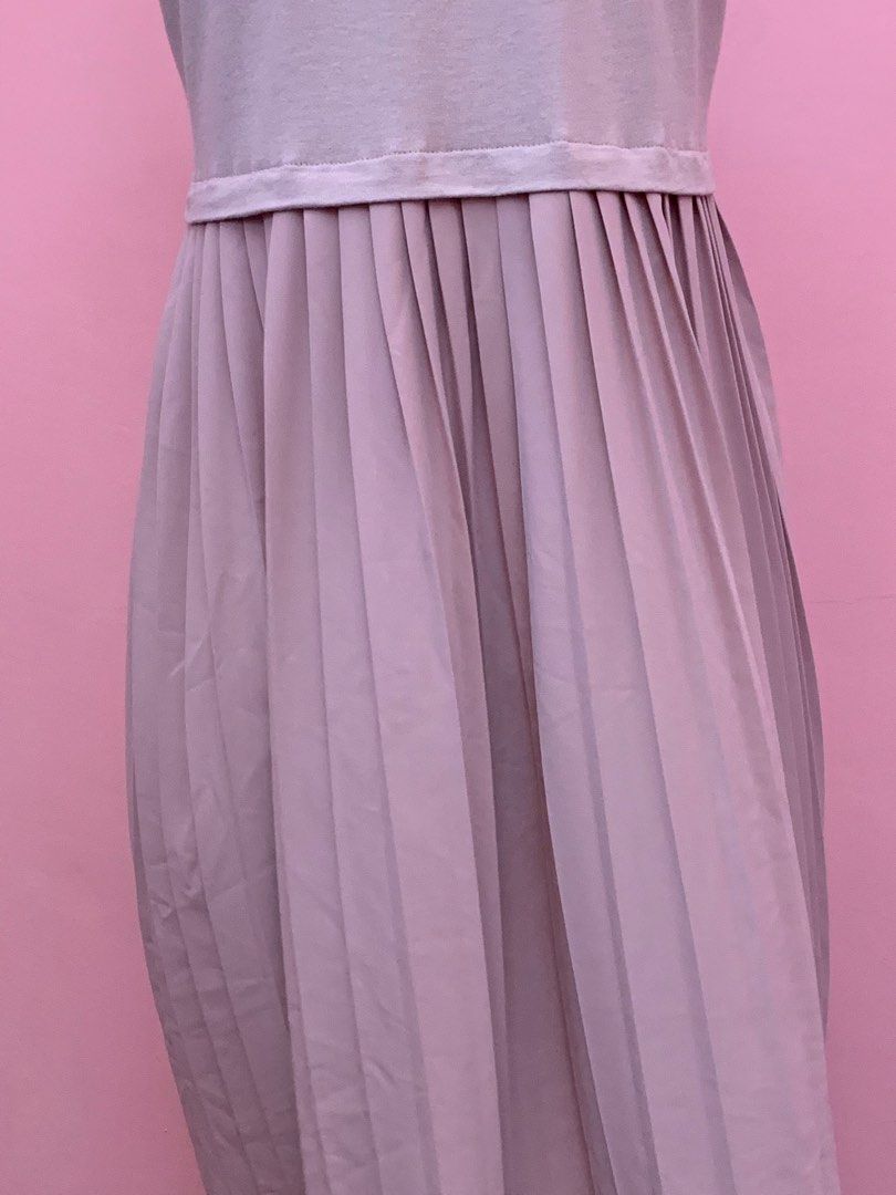 Pleated skirt dress extender online