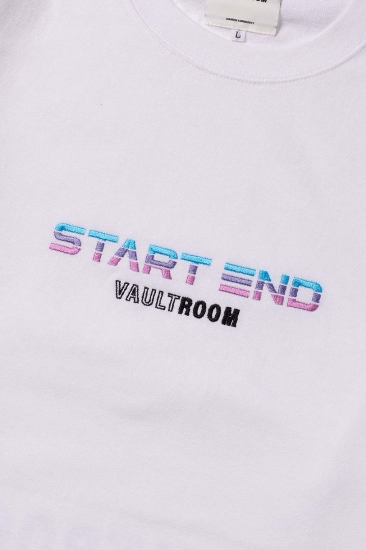Vaultroom hololive STARTEND TEE / WHT