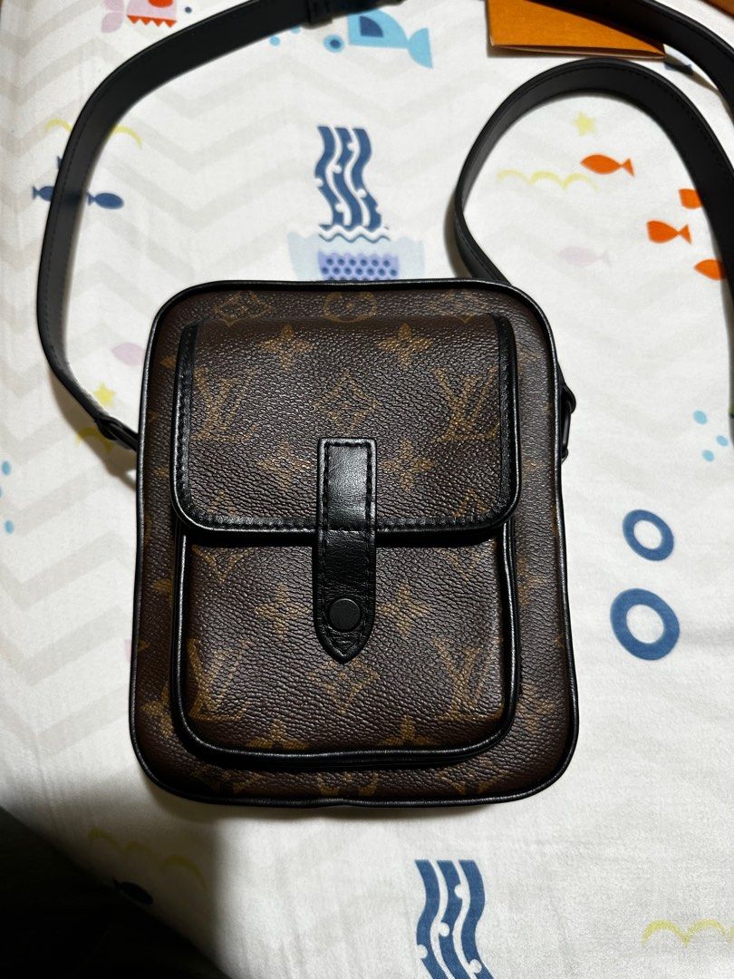 Louis Vuitton 2020 Pre-Owned Christopher Wearable Wallet Bag