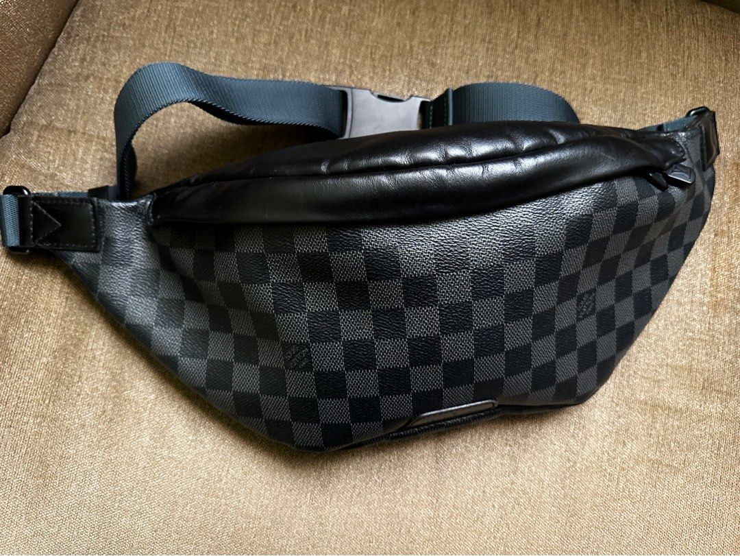 Discovery bumbag sale louis vuitton