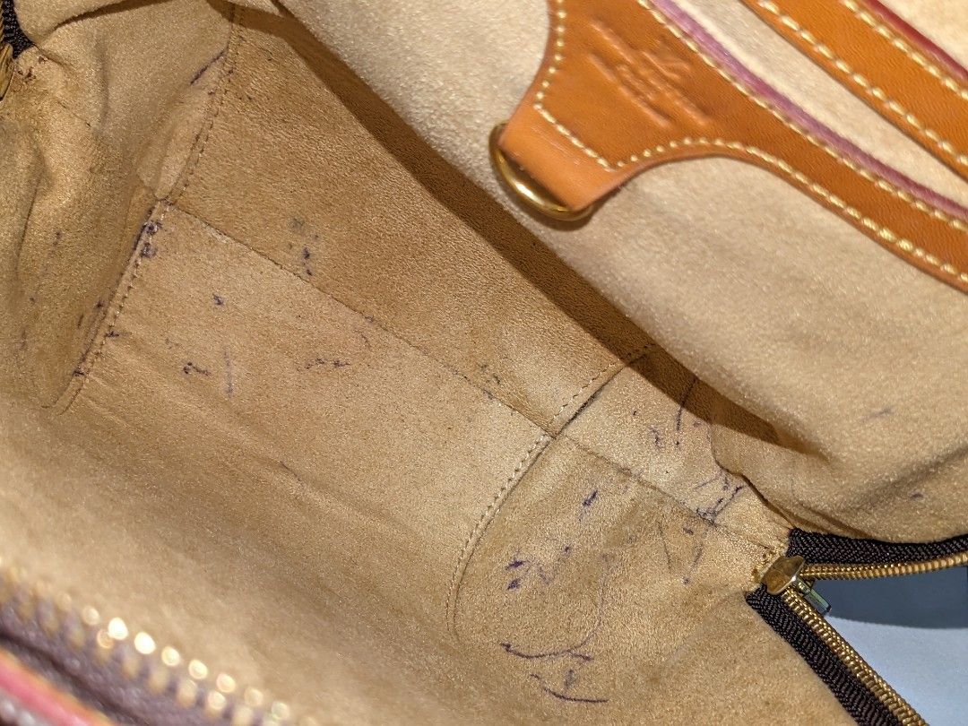 Louis Vuitton Monogram Bag (Category: Luxury Bags & Wallets) located in Baguio. Submitted by shopoocs (Listing ID 1251990827, Image 3). Description: RFS: Need funds Padala from a relative in the US 🇺🇸 It didn't come with a dust bag or box hence the slight deformation on the bottom of the front part. Cannot guarantee its authenticity as it doesn't have a serial number code (I am not an expert on luxury items/brands. This is just based on what I 