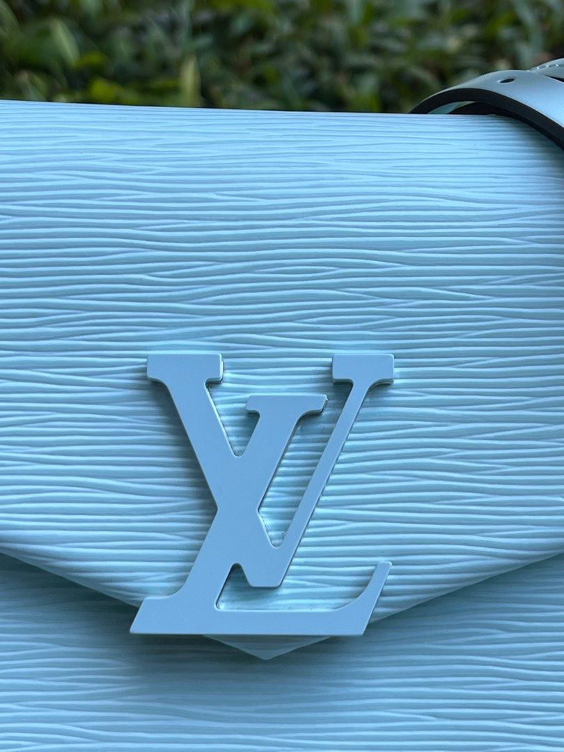 LOUIS VUITTON Epi Pochette Grenelle Seaside 559707