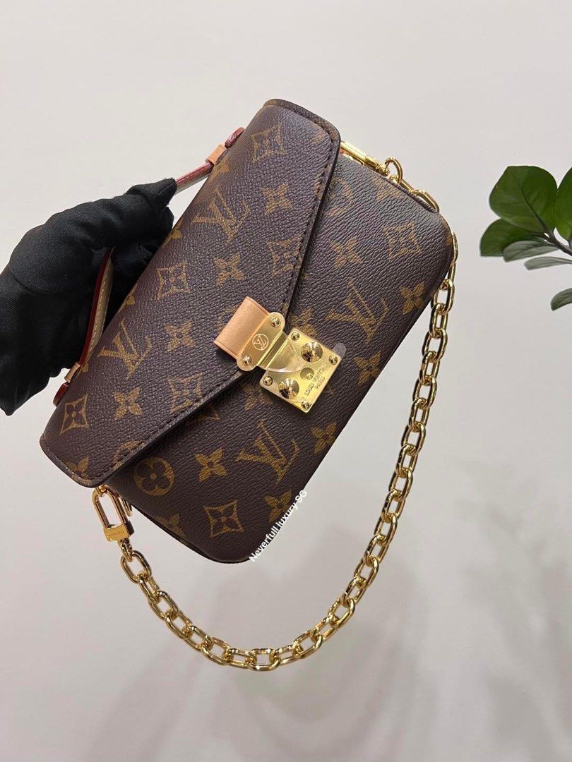 Louis Vuitton POCHETTE METIS simple crossbody handbags ladies bag