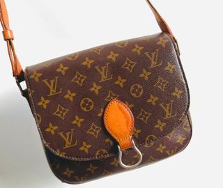 lv bag Vivian vintage RARE good condition, Luxury, Bags & Wallets on  Carousell
