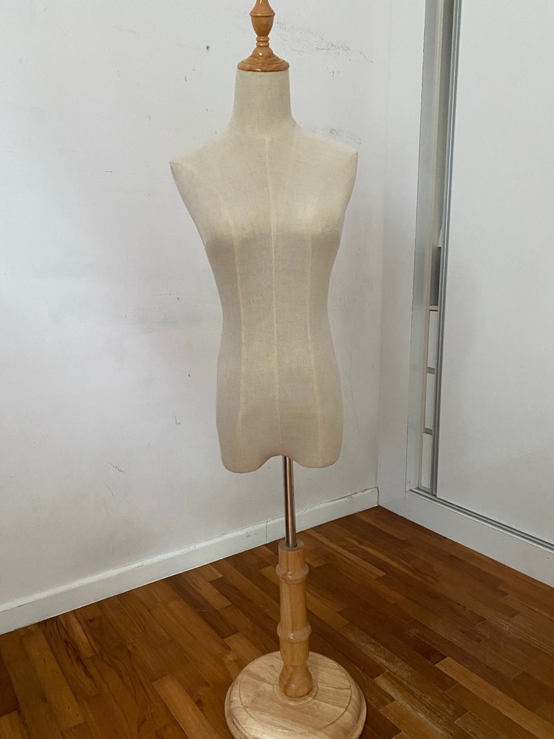 Mannequin for sewing enthusiasts, Hobbies & Toys, Stationery & Craft