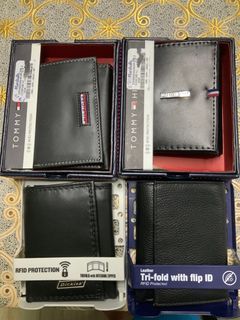 60223 HALF FOLDED WALLET W CARDHOLDERS KB, Men's Fashion, Watches &  Accessories, Wallets & Card Holders on Carousell