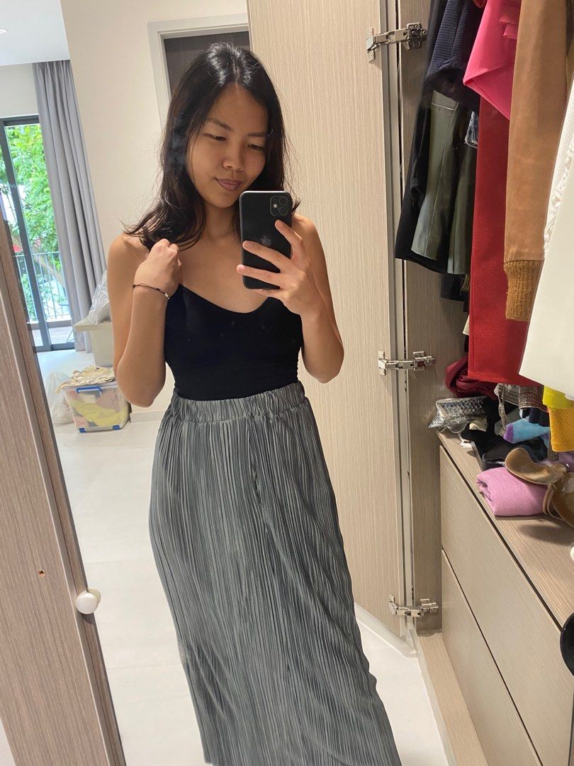 Grey pleated skirt 50 top