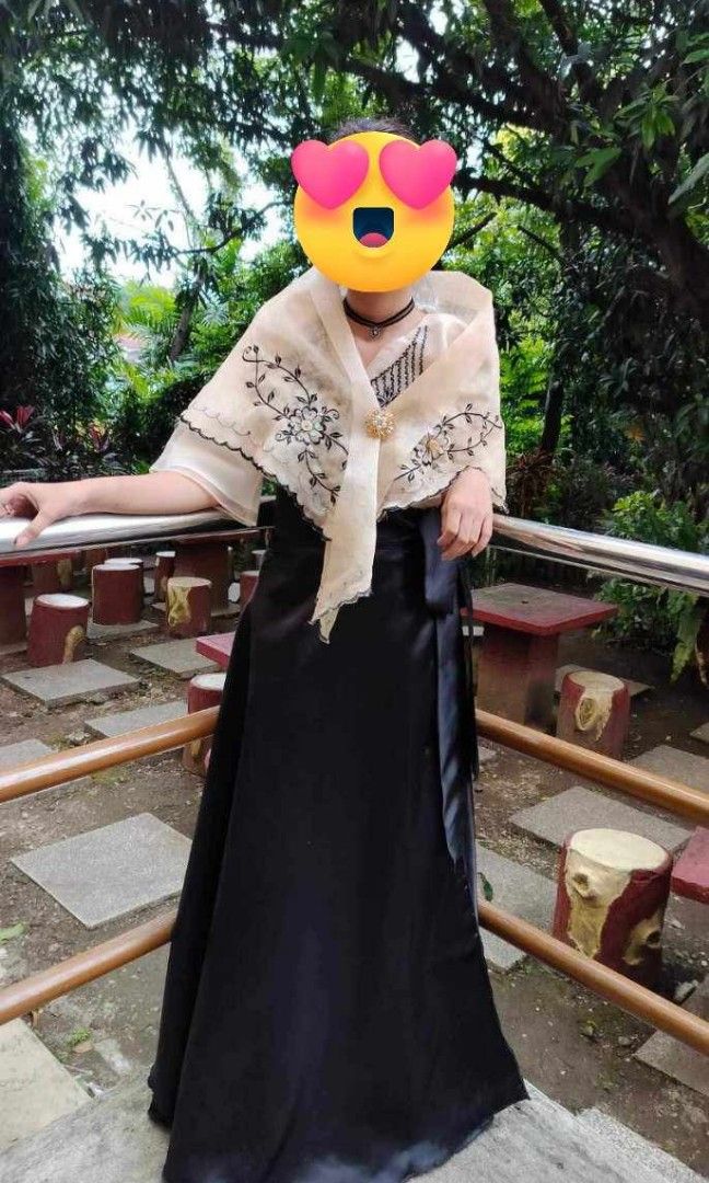 Gown for Rent - A Filipiniana with a modern twist 👠💄💋 | Facebook