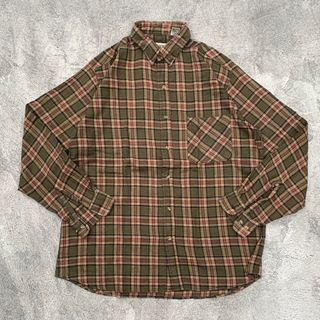 Nett📌 Flanel Wilderness . Bukan uniqlo hnm converse