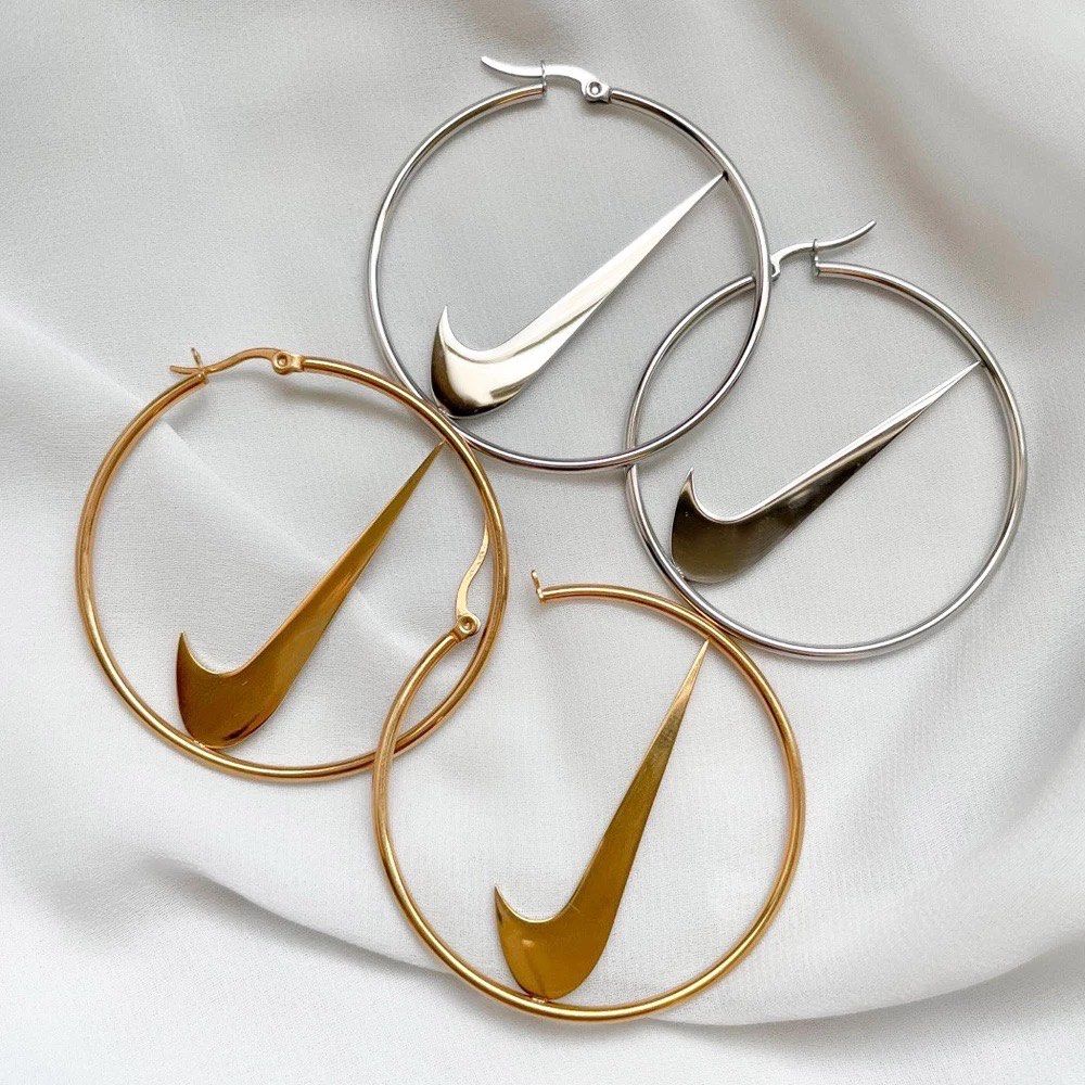 NIKE ACCESORIES, Women's Fashion, Jewelry & Organisers, Necklaces on ...