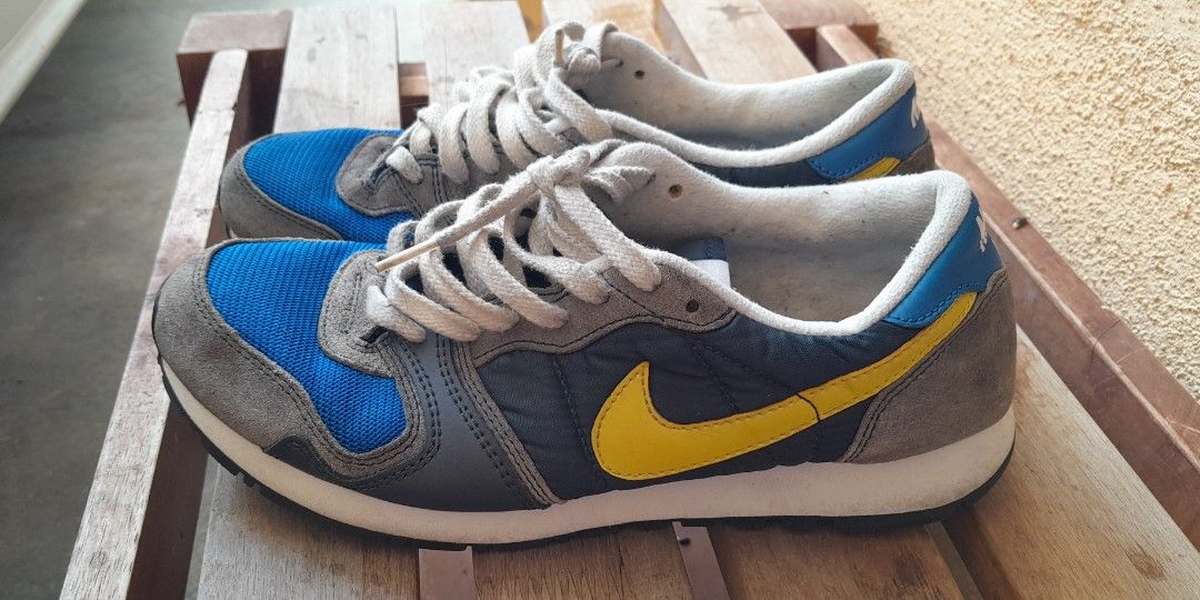 Nike vortex shop blue and yellow