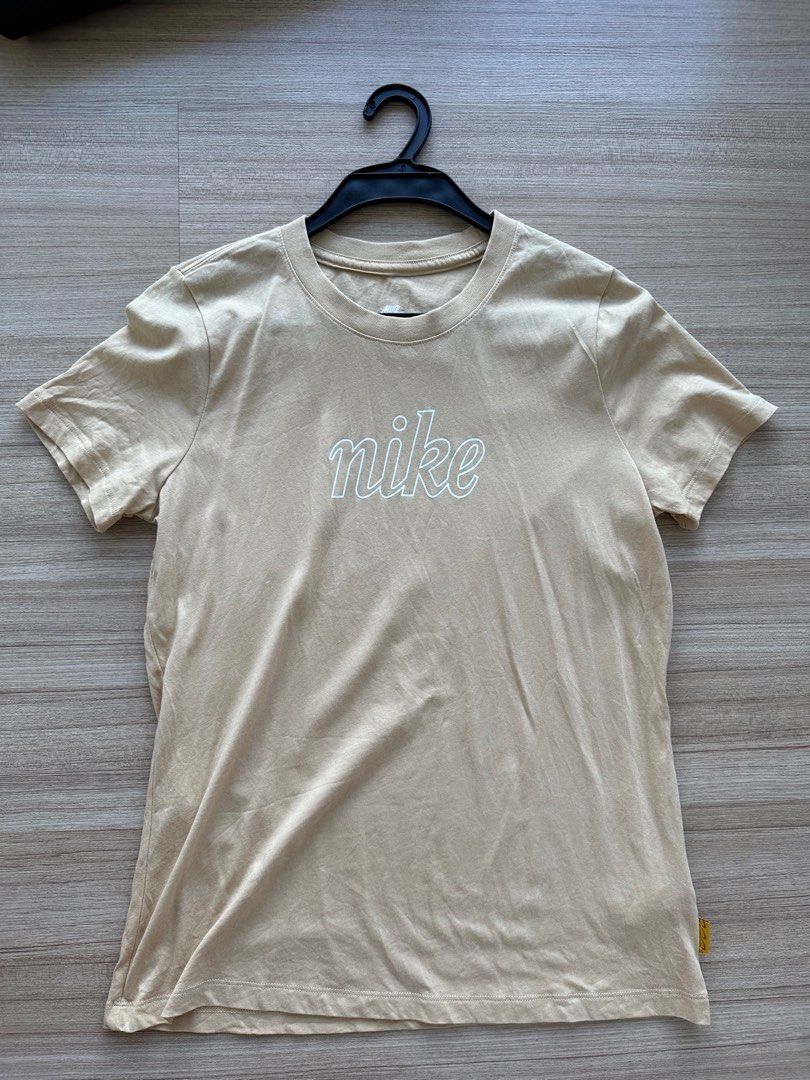 nike beige shirt