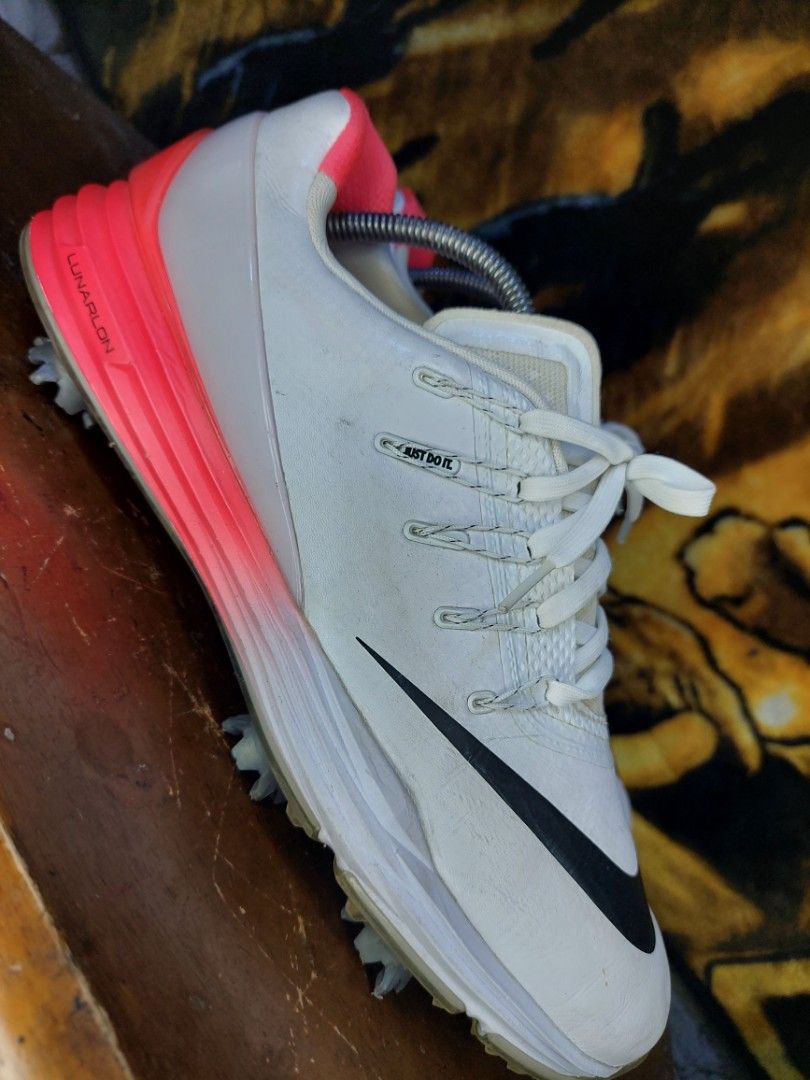 NIKE JUST DO IT GOLF SHOES SIZE 9 men. Men s Fashion Footwear