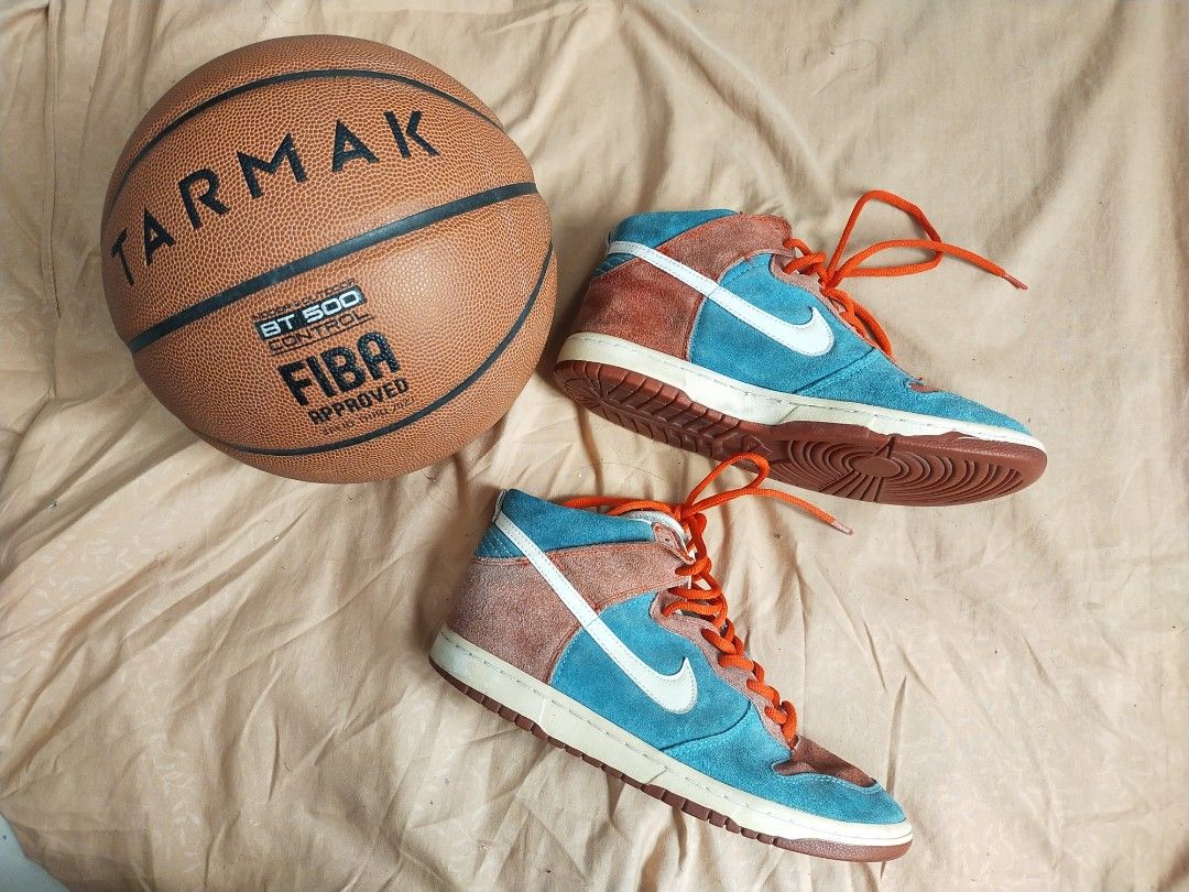 Nike sb dunk high bloody gums sales