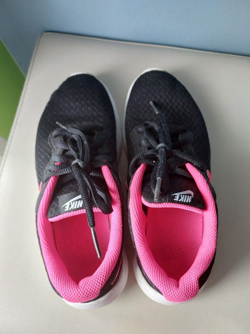 Nike Tanjun GS 23.5cm Women s Fashion Footwear Sneakers on