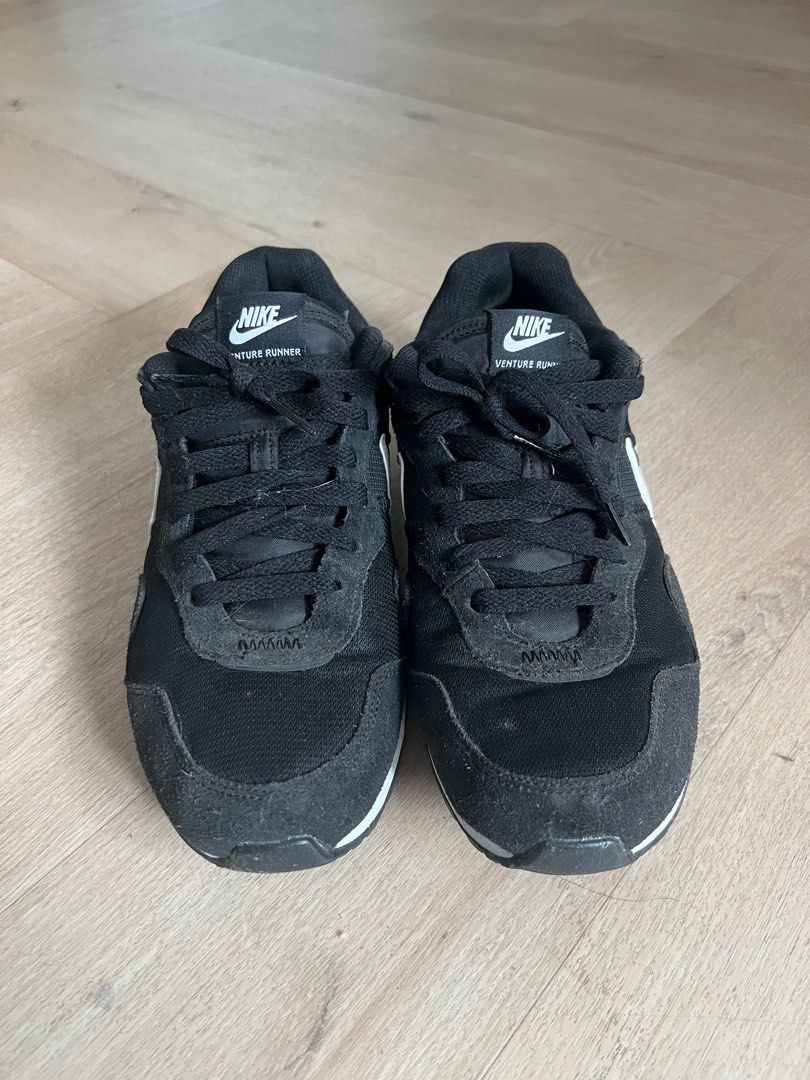 Nike Venture Runner, Men's Fashion, Footwear, Sneakers on Carousell