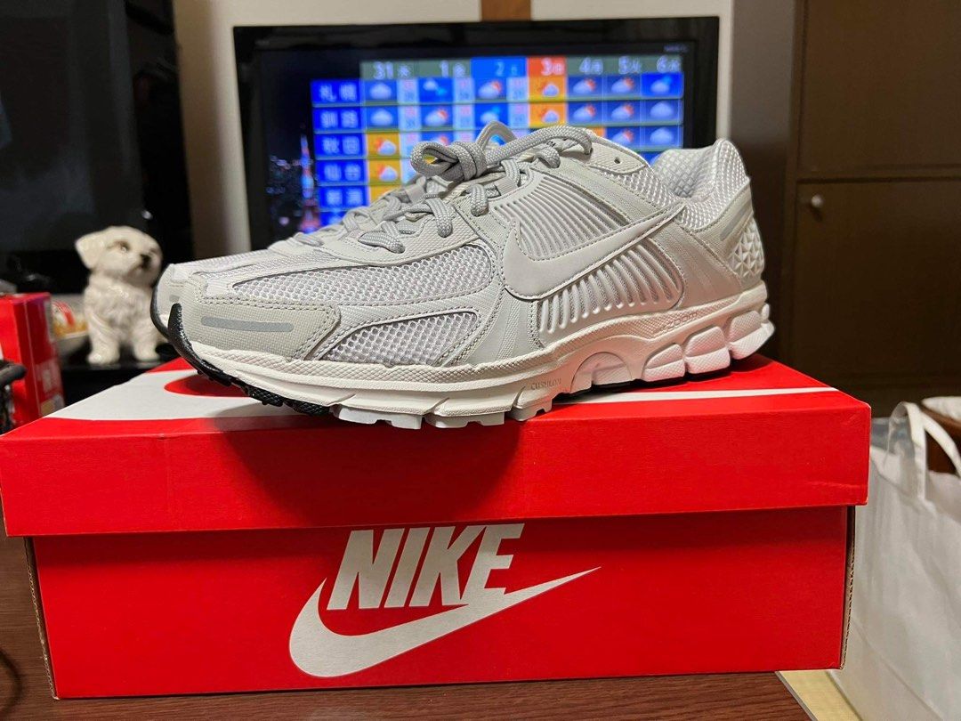 Nike zoom vomero 5 vast shop grey