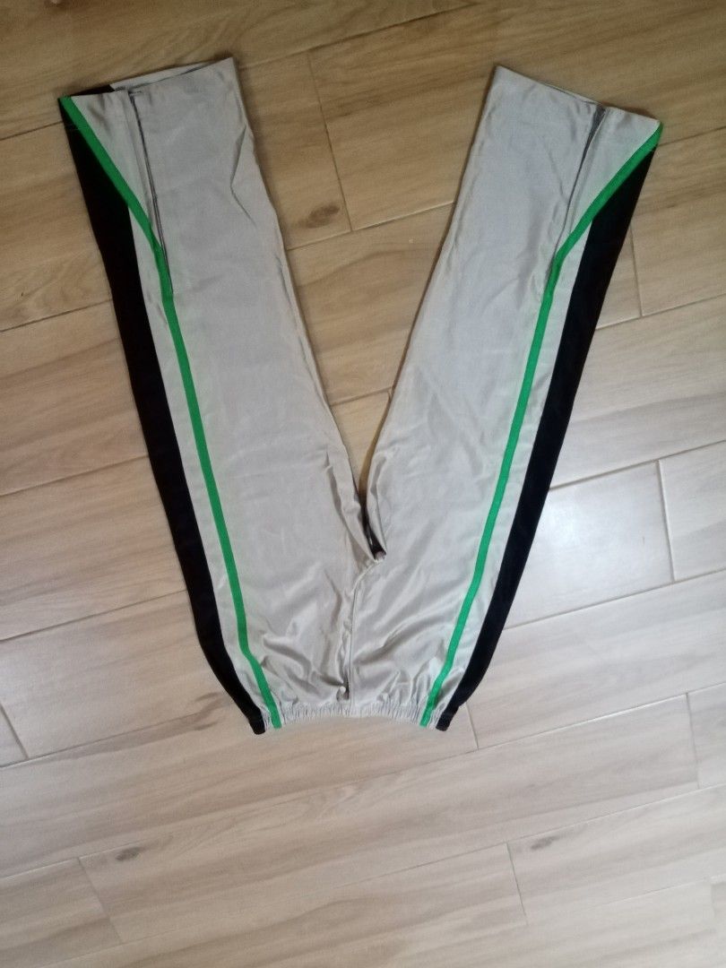 basic nike tracksuit