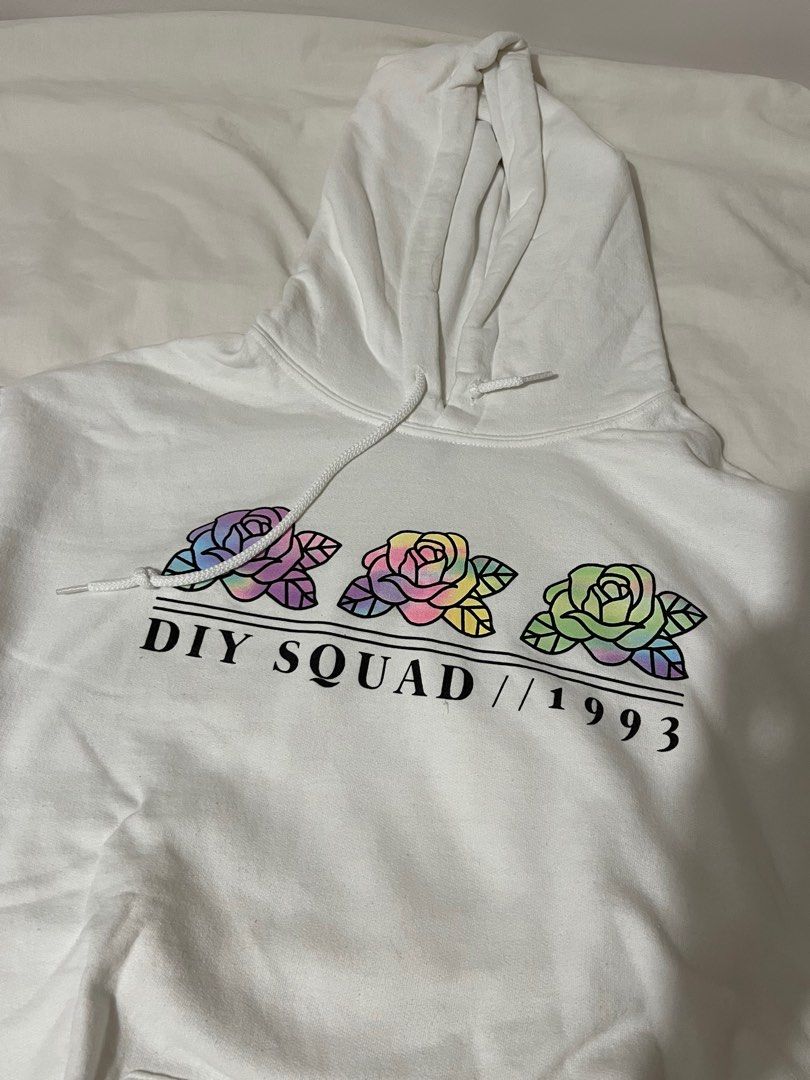 White hooded sweater outlet