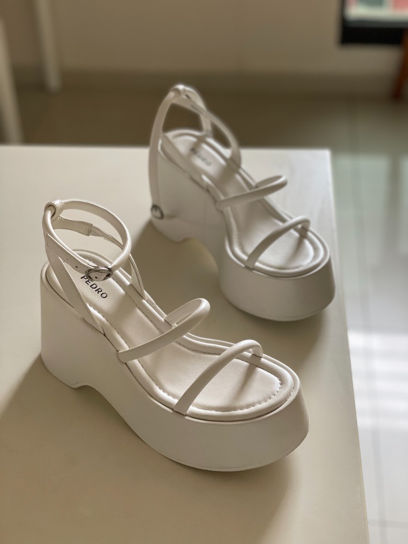 White womens sale sandals size 9