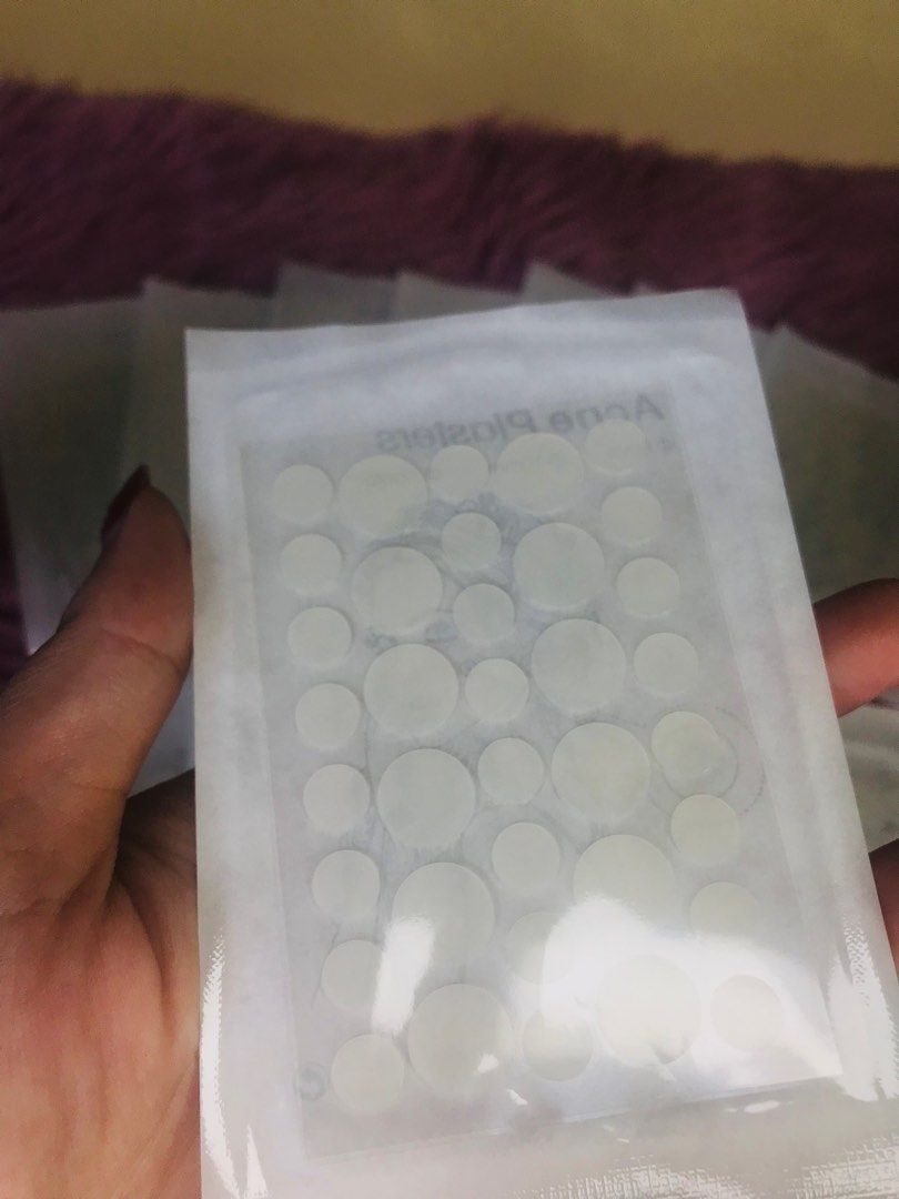 Pimple Patch/Acne Patch (Category: Face Care) located in Quezon City. Submitted by preciouszeronenine (Listing ID 1251857626, Image 3). Description: Pimple Patches / Acne Treatment to prevent bacteria. 36 patches Waterproof 36months Shell life Anti Bacteria . Rapidly absorb wound exudate. Suitable for those prone to Acne/Pimples .