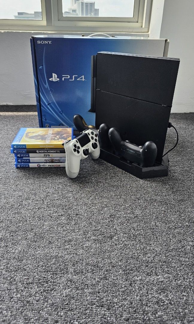 Playstation 4 Fat 500GB PS4 Camera Dock Station 3