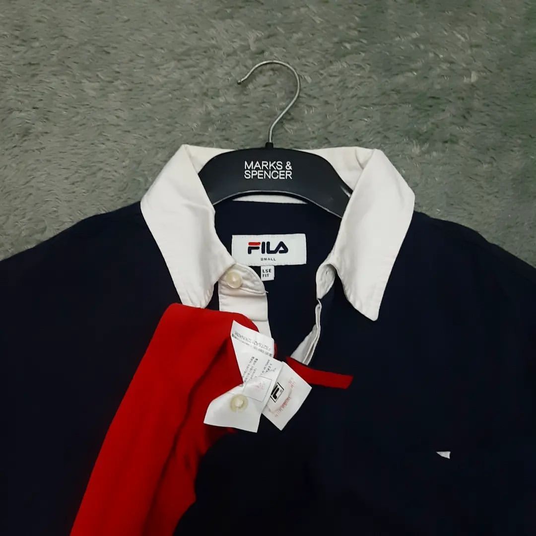 Polo Shirt FILA Fesyen Pria Pakaian Atasan di Carousell