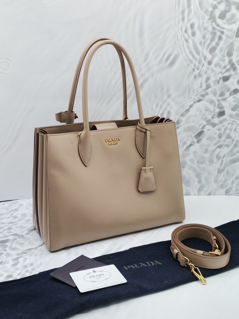 Prada best sale bibliotheque medium