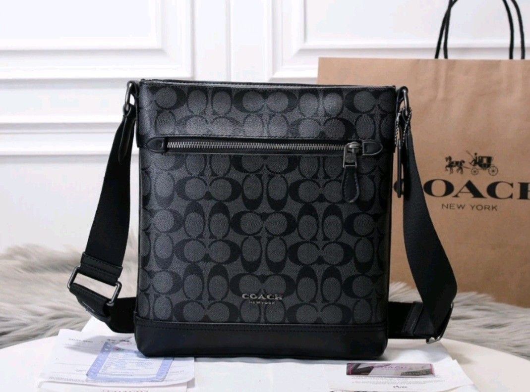 Coach flat hotsell crossbody bag