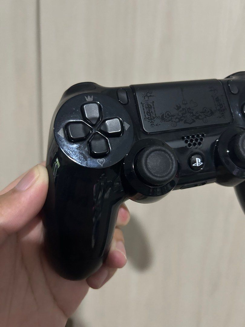 Kingdom hearts 3 ps4 on sale controller