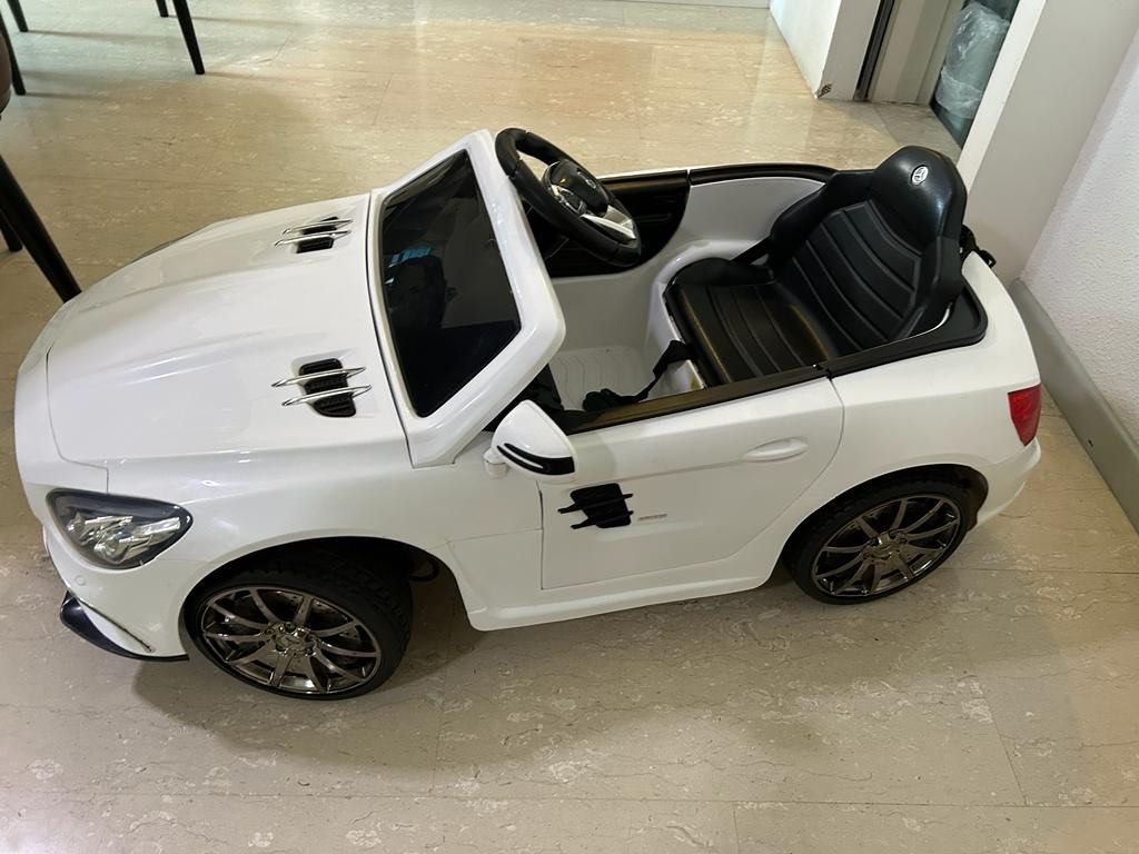Mercedes toy car hot sale halfords