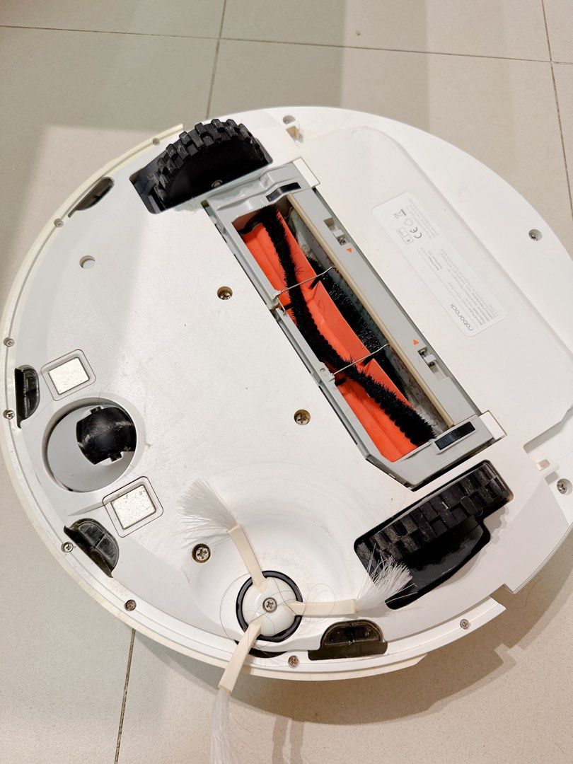 Roborock S502-00 with 20+ new parts, TV & Home Appliances, Vacuum ...