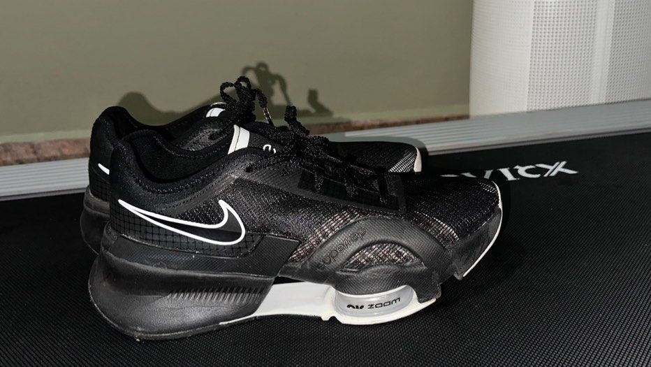 Nike 24 hotsell trainers
